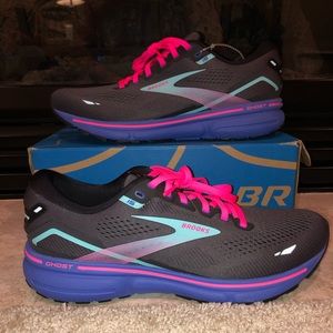 Women's Brooks Ghost 15 Running Shoes Black/Blue/Aruba. Like new!